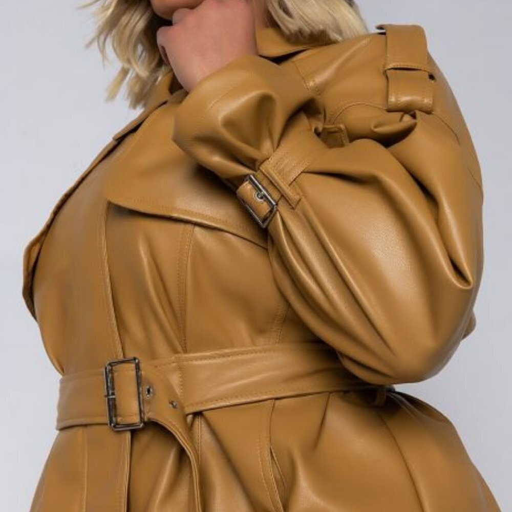 PLUS AZALEA WANG KEEPING IT SHORT AND CLASSY PLEATHER CROP TRENCH ( BRAND NEW